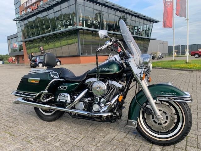 Harley-Davidson FLHR FLHRC ROADKING (bj 1998), Dopplerlaan 26
9207 HC  Drachten, NL, H-D Benelux B.V., Bedrijf, Info@m-point.frl