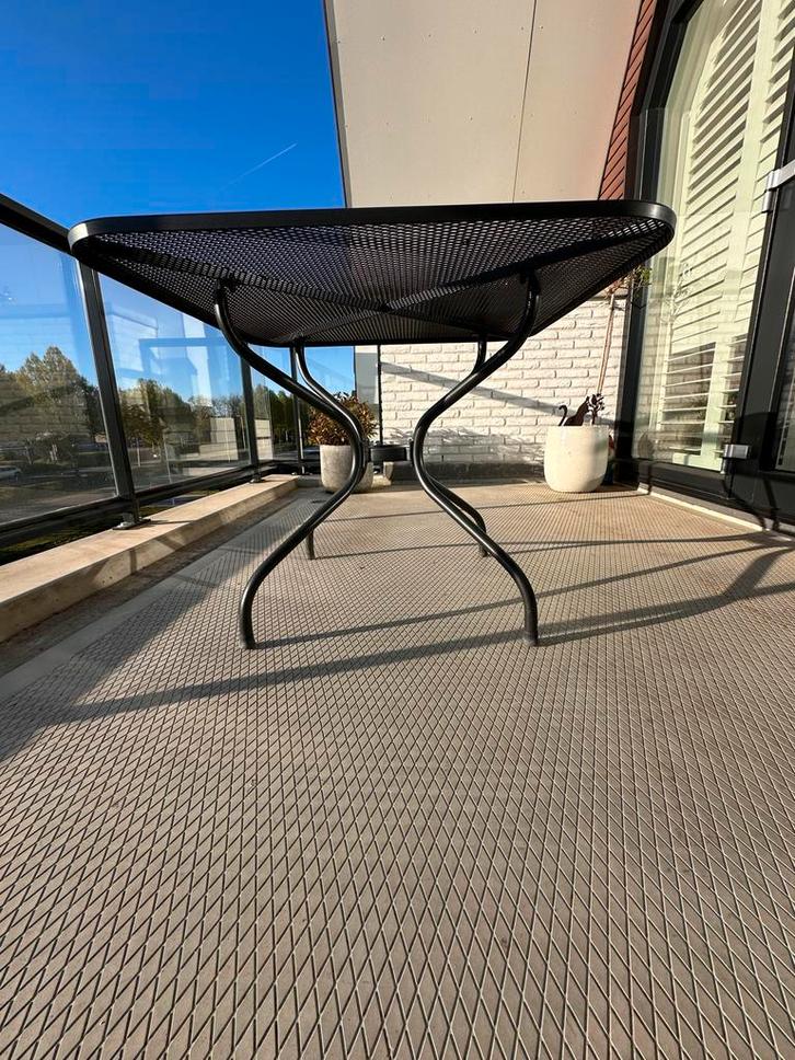 Terras- of balkontafel, Tuin en Terras, Tuintafels, Gebruikt, Vierkant, Metaal, Ophalen