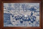 Delfts blauw tegeltableau in lijst - Schaapherder met kudde, Antiek en Kunst, Antiek | Wandborden en Tegels, Ophalen