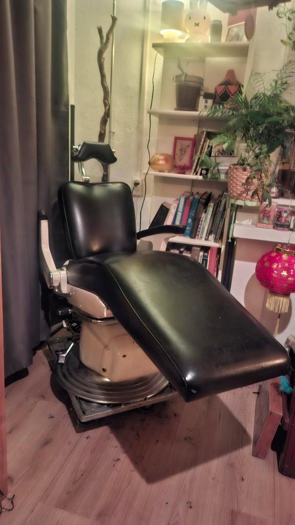 Vintage (medische) tandartsstoel (zie omschrijving!), Antiek en Kunst, Antiek | Meubels | Stoelen en Banken, Ophalen