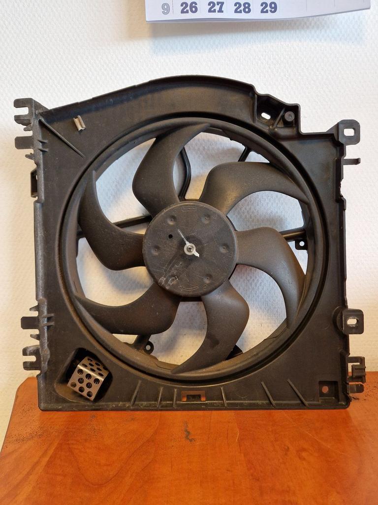 Koelvin Renault Clio III 1831441000, Auto-onderdelen, Motor en Toebehoren, Gebruikt, Ophalen of Verzenden