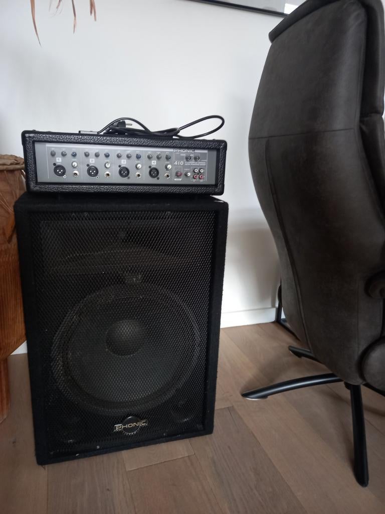 Phonic speakerbox 715 + powerpod410, Ophalen, Zo goed als nieuw, Minder dan 500 watt, Monitor(versterker)