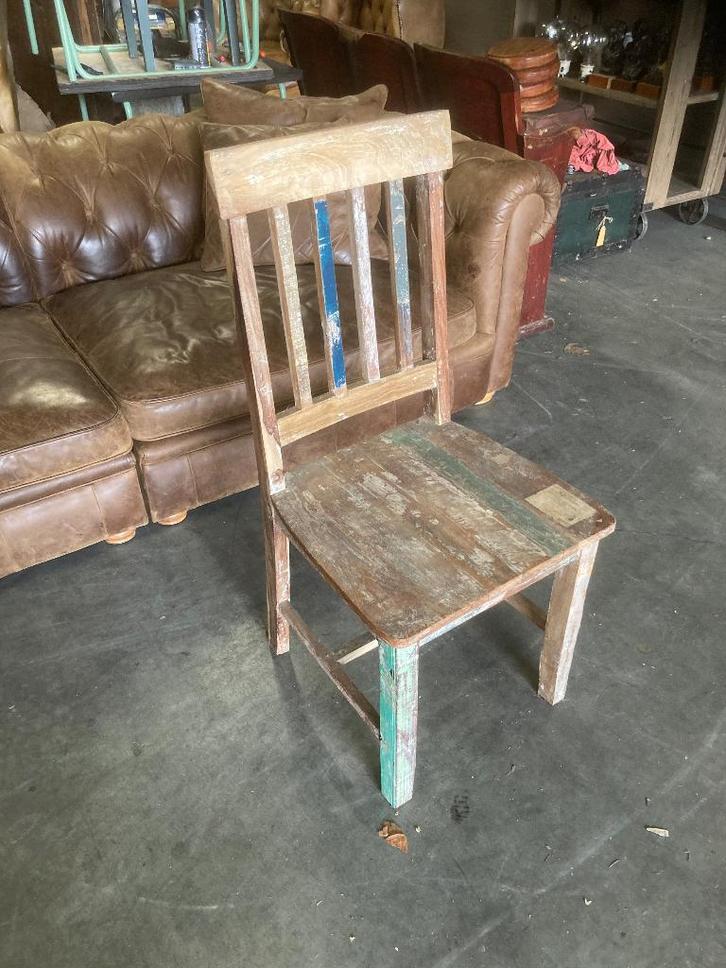 Oude Houten stoel uit India, Huis en Inrichting, Stoelen, Zo goed als nieuw, Eén, Hout, Overige kleuren, Ophalen