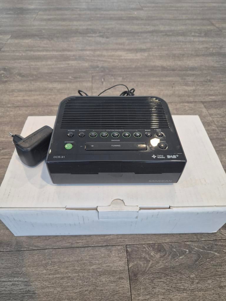 SANGEAN DCR-91 FM DAB+ Radio + Wekker / wekkerradio, Ophalen of Verzenden, Zo goed als nieuw, Digitaal