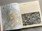 atlas / 's-Hertogenbosch in de kaart gekeken / 2005, Overige atlassen, Ophalen of Verzenden, Zo goed als nieuw, 1800 tot 2000