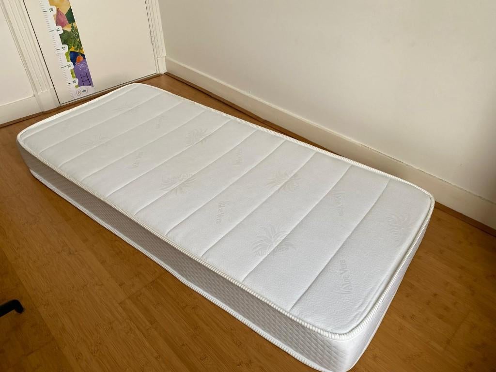 Koudschuim HR55 - Matras - 70x160 x 17 cm - Medium, Ophalen, 70 tot 85 cm, 140 tot 160 cm, Zo goed als nieuw