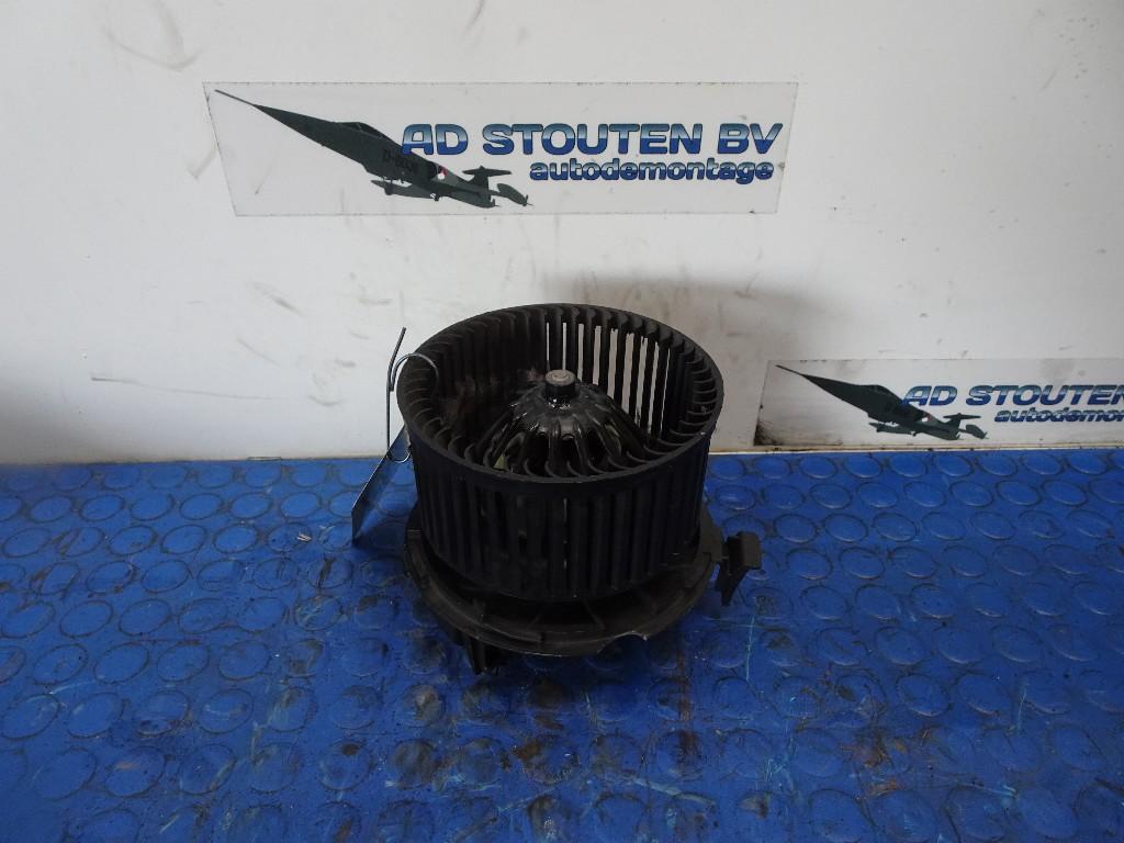 Kachel Ventilatormotor Nissan Micra (K12) 2005 F667217D, Auto-onderdelen, Gebruikt, Germany@nissan-services.eu, Kronenweg 38, Wesseling 50389, , Duitsland