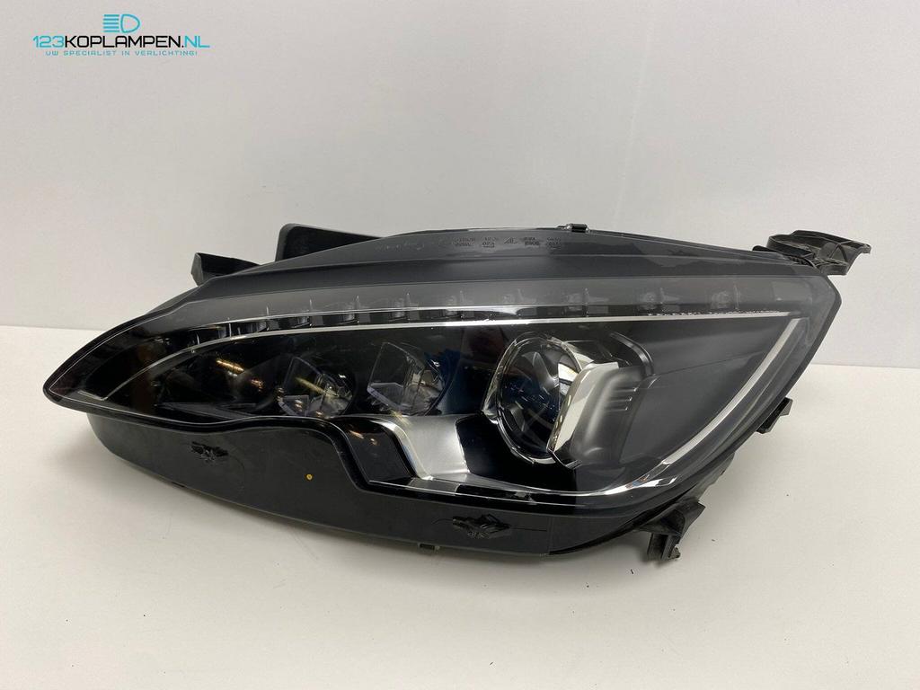 (VR) Peugeot 308 T9 Full led koplamp links