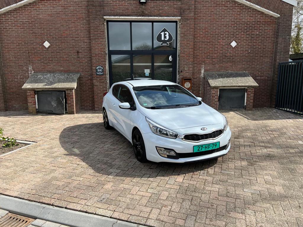 Kia (Pro) Cee d 1.6 GDI 2015 Wit, Voorwielaandrijving, Stof, 4 cilinders, Wit