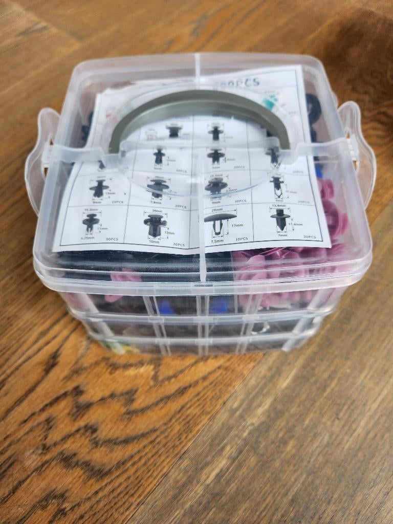 600 bevestigings clips nieuw, Ophalen of Verzenden, Nieuw, Universele onderdelen