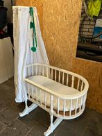 Klassieke houten wieg met matrasje, Ophalen, Gebruikt, Wieg