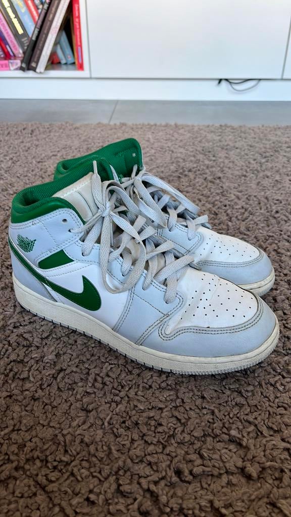 Nike kinderschoenen 37,5, Ophalen of Verzenden, Zo goed als nieuw, Schoenen