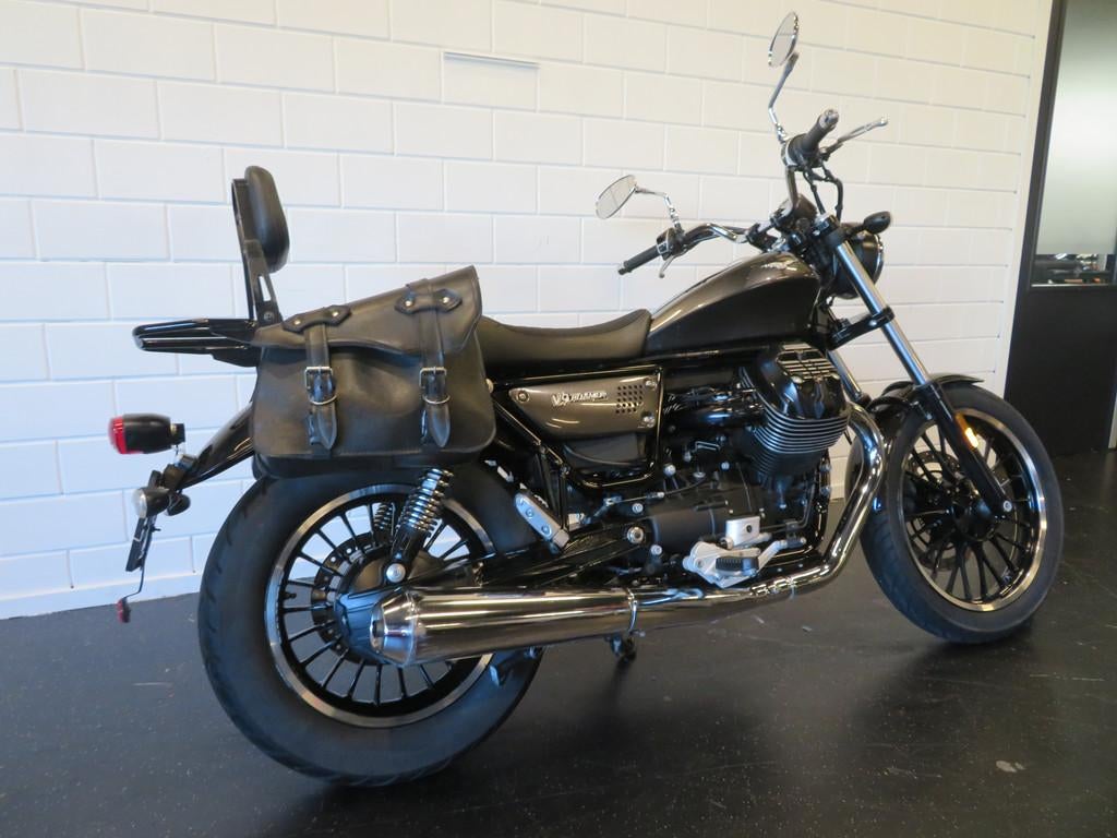 Moto Guzzi V9 ROAMER SUPER NETJES CHOPPER TOP (bj 2020), Motoren, Motoren | Moto Guzzi, 853 cc, Bedrijf, Overig