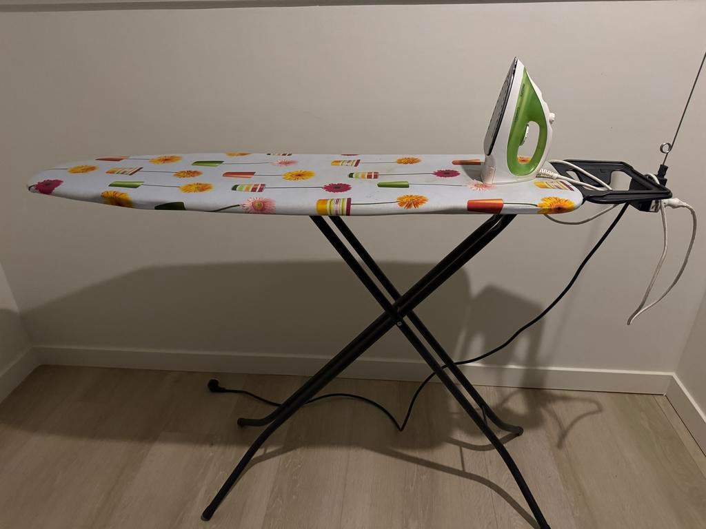 Philips Strijkijzer en Strijkplank - Gebruikt, Ophalen, Gebruikt, Strijkijzer met snoer