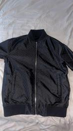 Gebruikte Gucci jas - Zwarte bomberjack met GG-patroon, Ophalen of Verzenden, Gedragen, Overige maten, Zwart