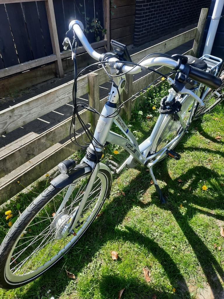 Elektrische fiets VOGUE! Vandaag reparatie gehad,zie bon., Fietsen en Brommers, Ophalen, Overige merken