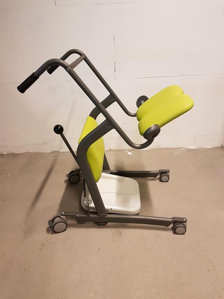 Assist Flexi / sara stedy sta op hulp DEMO model, Diversen, Verpleegmiddelen, Ophalen