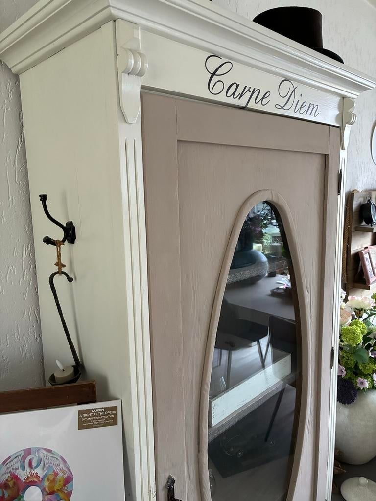 Grenen Vitrinekast met Lade - Carpe Diem, Ophalen, Gebruikt, 50 tot 100 cm, Met lade(s)