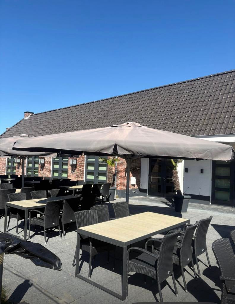 Parasol Horeca, Tuin en Terras, Ophalen of Verzenden, Zo goed als nieuw