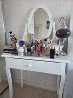 Witte bed boxspring met witte kledingkast en met make-up, Ophalen of Verzenden, Zo goed als nieuw, Tweepersoons, Wit