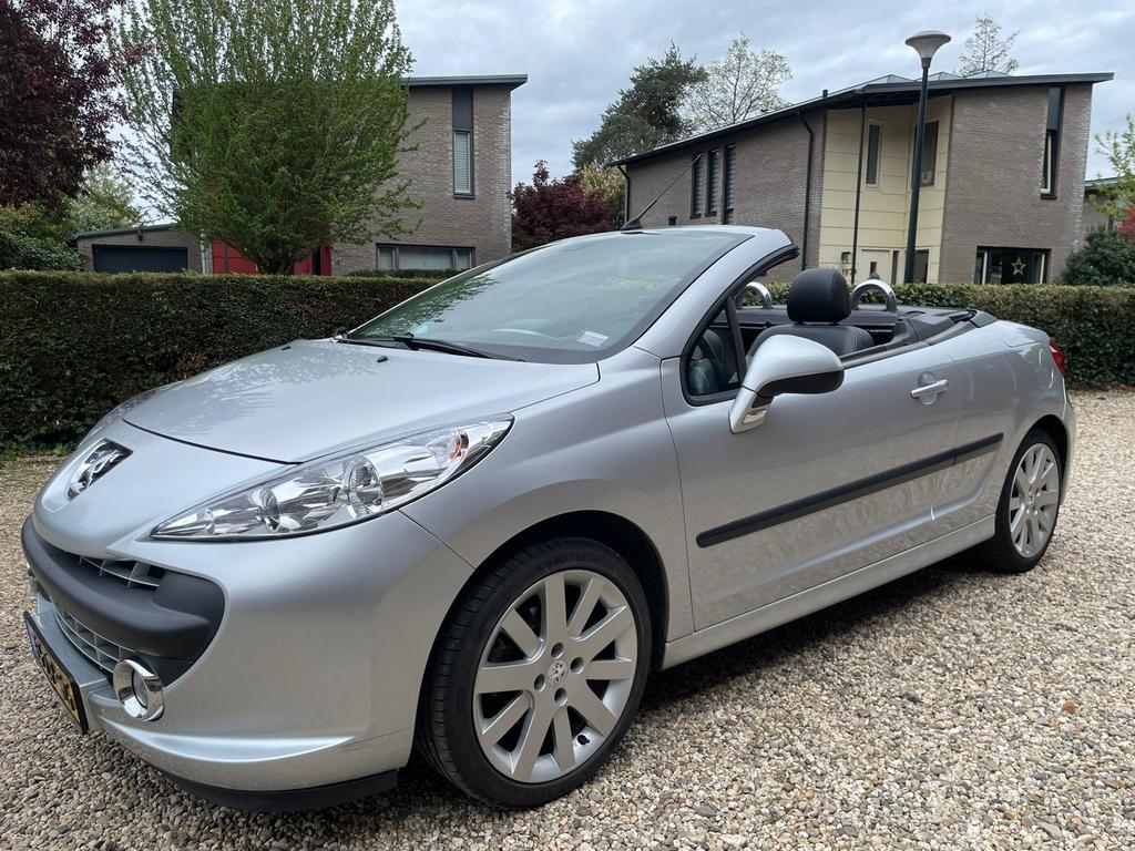 Peugeot 207 1.6 VTI CC 88KW AUTOMAAT 2008 | NAP | LEER |, Zwart, 4 cilinders, Cabriolet, 4 stoelen