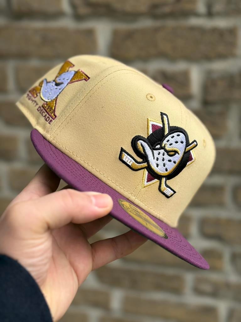 Two tone Anaheim Ducks size 7 1/4, Ophalen of Verzenden, Nieuw, 58 of 59 cm (L, 7¼ of ⅜ inch), Pet