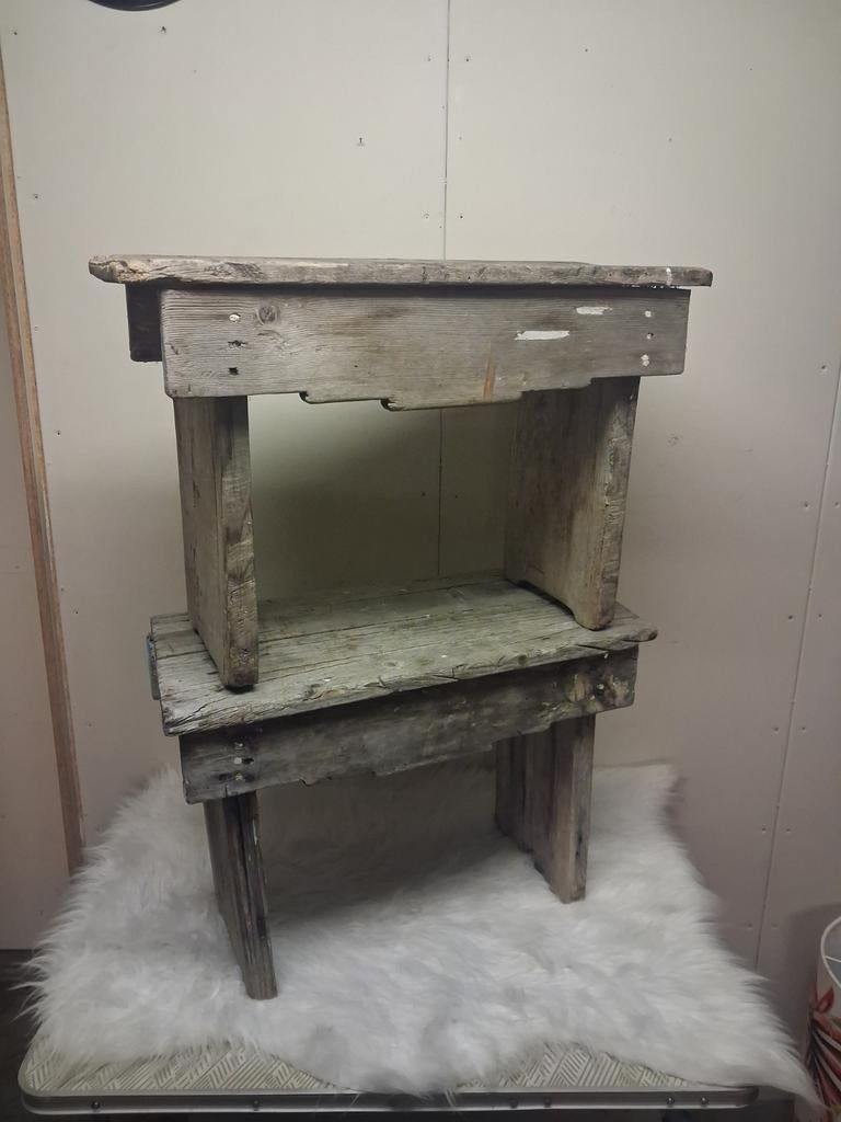 Doorleefde brocante tafeltjes/krukjes, Ophalen