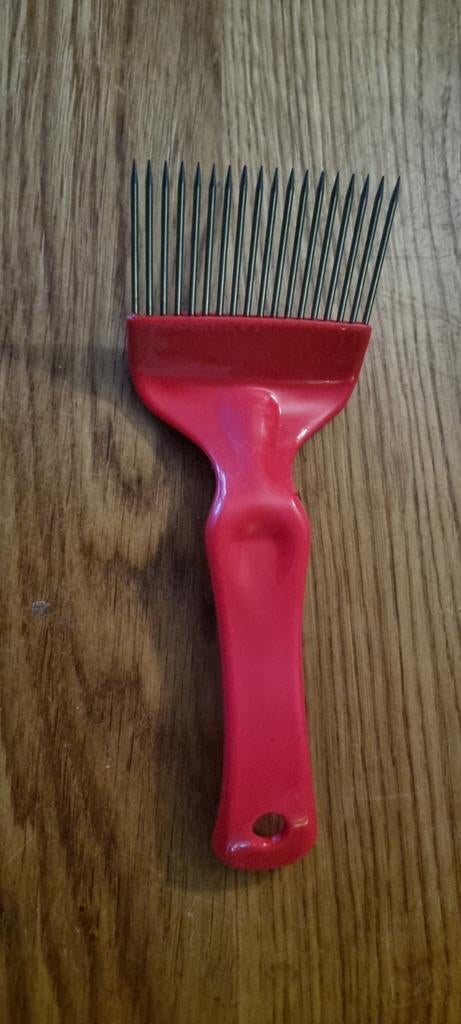 Ontzegelvork voor imkers, Bijen