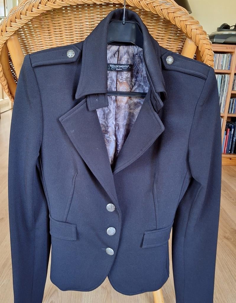 Zeer chique dames colbertje maat 36 merk RINASCIMENTO, Ophalen of Verzenden, Zo goed als nieuw, Maat 36 (S), Zwart