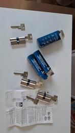 3 Profielcilinders met sleutels, doosjes en handleiding, Ophalen of Verzenden, Zo goed als nieuw, Slot