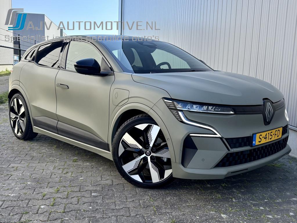 Renault Mégane E-Tech 60kWh OPTIMUM CHARGE TECHNO WARMTEPOM, 0 cilinders, Met garantie (alle), 180 min, Zwart