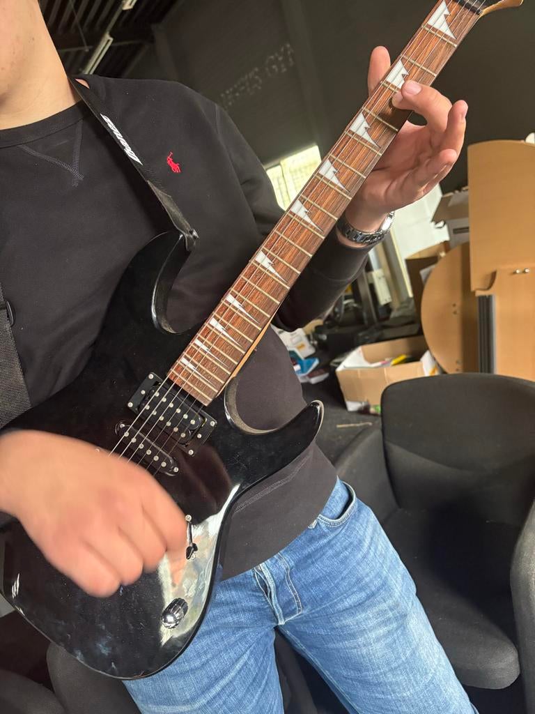 Ibanez gitaar, Ophalen, Gebruikt