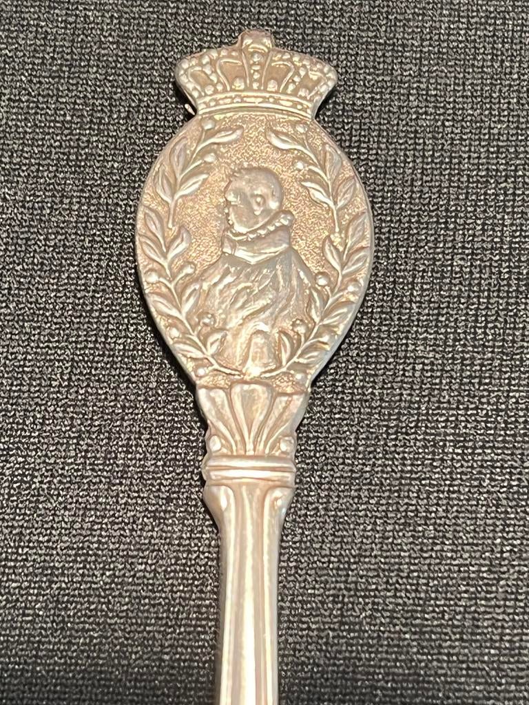 Mooi vintage lepeltje Prins Johan friso., Verzamelen, Koninklijk Huis en Royalty, Ophalen of Verzenden, Zo goed als nieuw, Speld(je) of Lepel(tje)