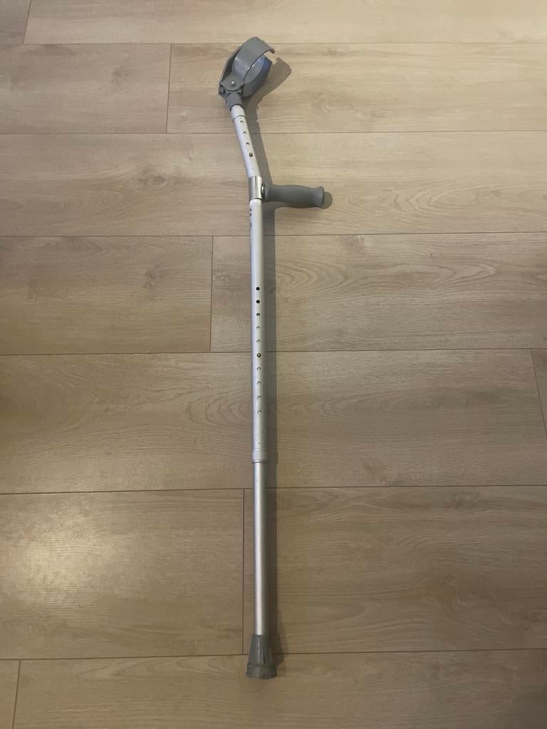 1 loopkruk in hoogte verstelbaar, Ophalen of Verzenden, In hoogte verstelbaar, Gebruikt