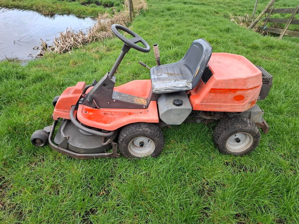 Husqvarna rider 11, Tuin en Terras, Zitmaaiers, Ophalen of Verzenden, Gebruikt