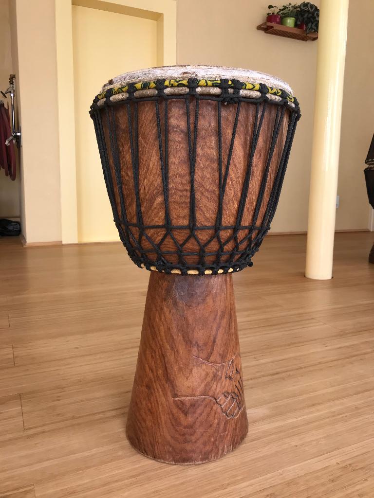 mooie originele djembe uit Mali, Muziek en Instrumenten, Percussie, Ophalen, Gebruikt, Trommel