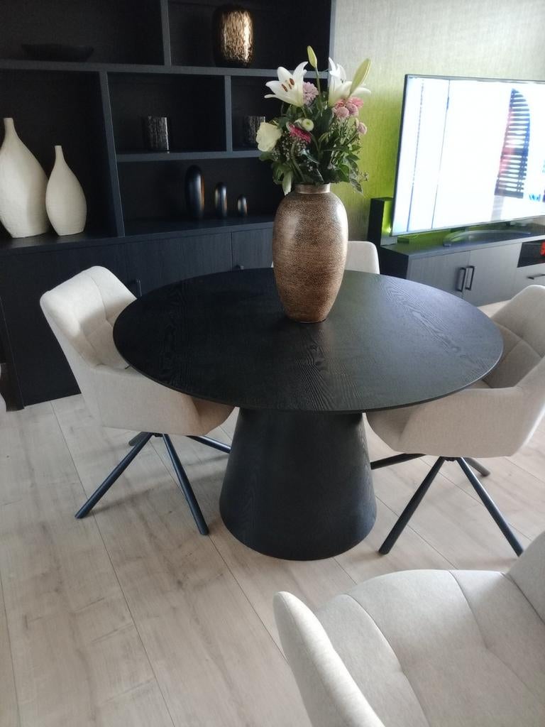 Ronde eettafel zwart eiken met kegelpoot 120 cm, Huis en Inrichting, Tafels | Eettafels, Ophalen, Rond, Zo goed als nieuw, Vier personen