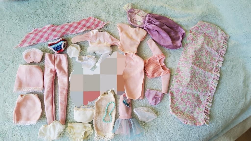 Vintage Barbie Sindy Fleur Tienerpop outfit lingerie sjaal., Ophalen of Verzenden, Zo goed als nieuw, Fashion Doll