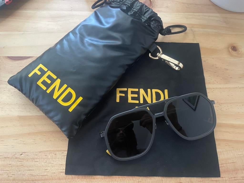 Fendi Bril (Browline), Ophalen of Verzenden, Zo goed als nieuw, Bril, Overige merken
