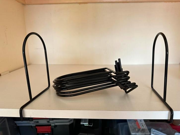 9 zwarte planksteunen / boekensteunen, Huis en Inrichting, Woonaccessoires | Wandplanken en Boekenplanken, Zo goed als nieuw, Ophalen of Verzenden