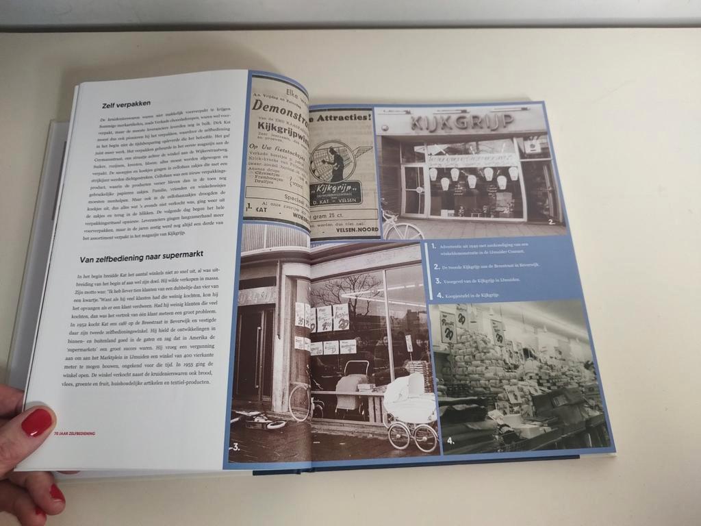 70 jaar zelfbediening. Van Kijkgrijp naar DekaMarkt, Ophalen of Verzenden, 20e eeuw of later, Zo goed als nieuw