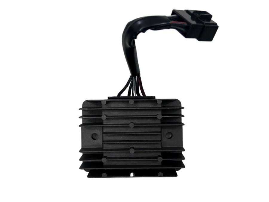 SPANNINGSREGELAAR Suzuki (3280033E20), Dhr. S. di Majo, Nieuw, Info@cama-motorparts.nl, P.J. Troelstraweg 8 8
3144 CX  MAASSLUIS, NL