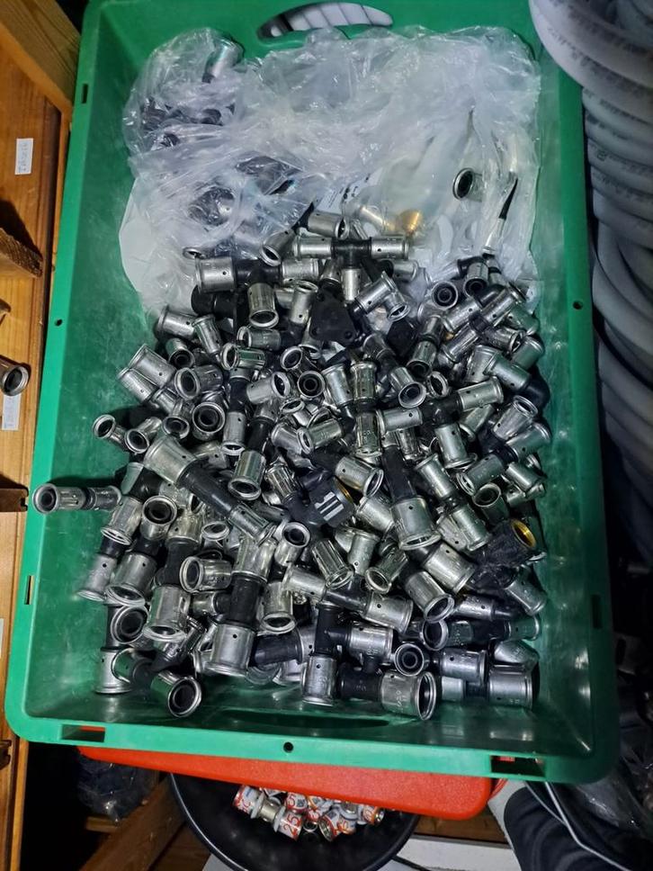 Henco Koppeling 16 / 20 / 26, Doe-het-zelf en Verbouw, IJzerwaren en Bevestigingsmiddelen, Nieuw, Overige typen, Minder dan 50 mm