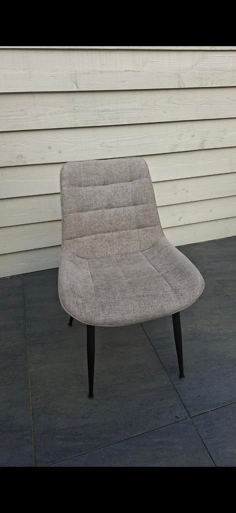 Eetkamerstoelen 4 stuks, kleur beige, Huis en Inrichting, Stoelen, Ophalen of Verzenden, Overige kleuren, Vijf, Zes of meer stoelen