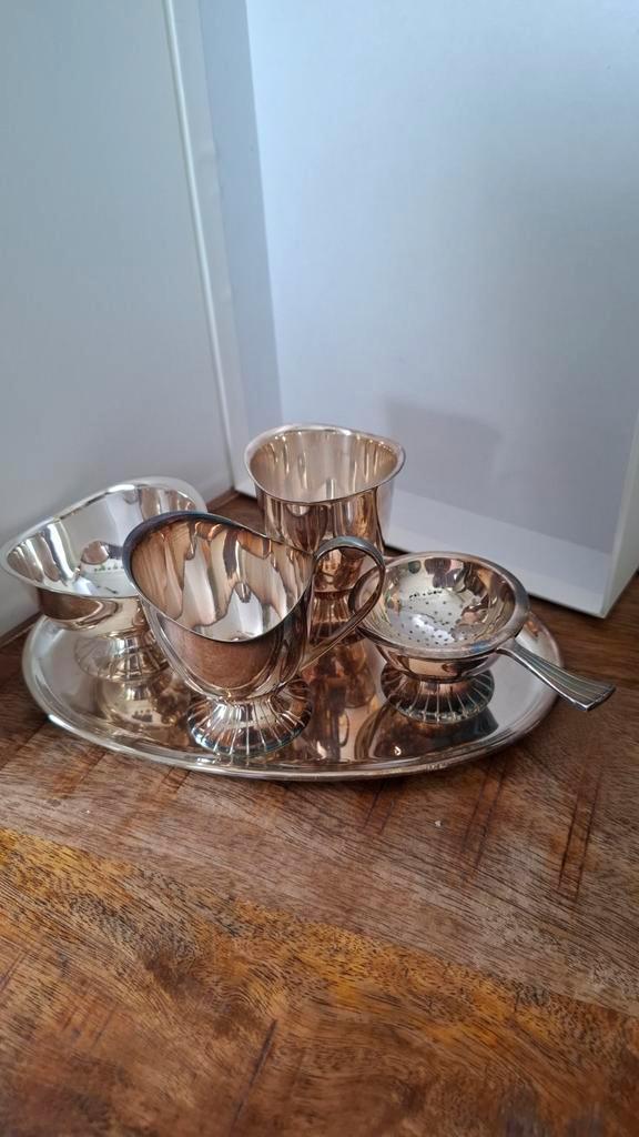 Verzilverde set  van douwe egberts met dienblad, Antiek en Kunst, Antiek | Goud en Zilver, Zilver, Ophalen of Verzenden