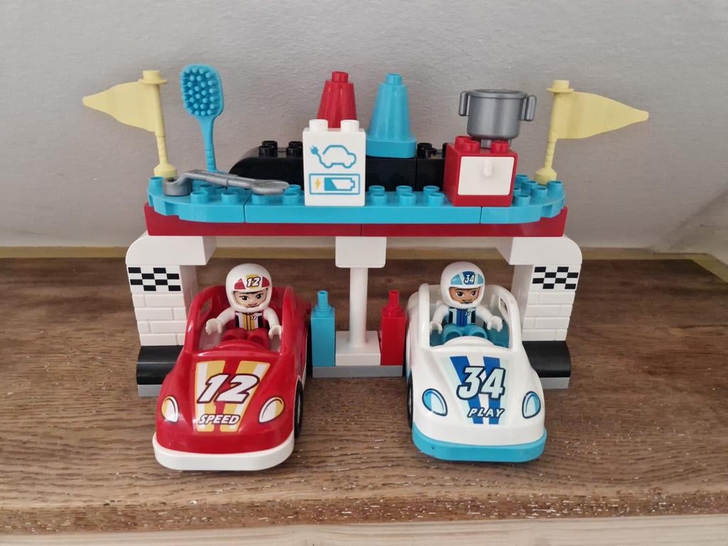 LEGO Duplo Raceauto's en Pitstop Set, Kinderen en Baby's, Speelgoed | Duplo en Lego, Gebruikt, Overige thema's, Ophalen of Verzenden