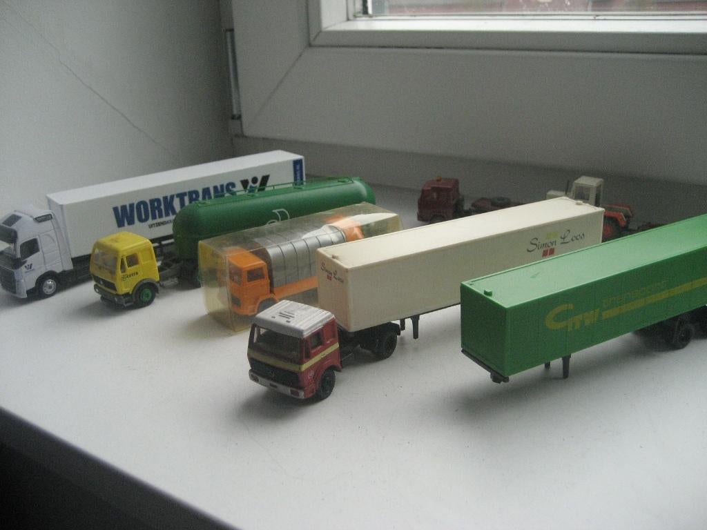 vrachtwagens HO 1/87, Hobby en Vrije tijd, Ophalen of Verzenden, Gebruikt, Bus of Vrachtwagen, Overige merken