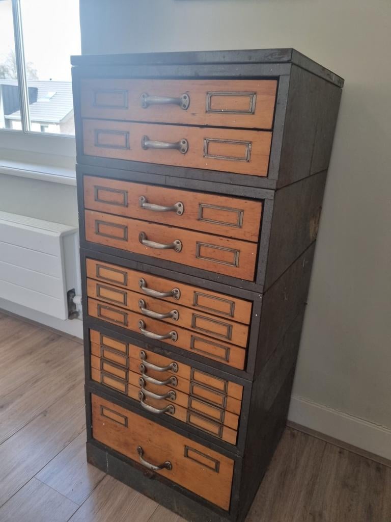 Unieke ladekast. Metaal / hout., Antiek en Kunst, Ophalen of Verzenden