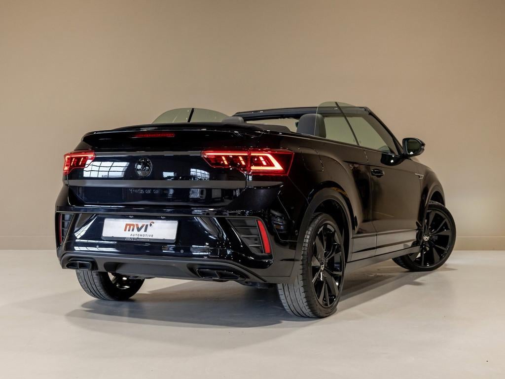 Volkswagen T-Roc Cabrio 1.5 TSI 2x R-Line / 150pk / Leder /, Auto's, Volkswagen, 4 cilinders, 4 stoelen, Zwart, Leder