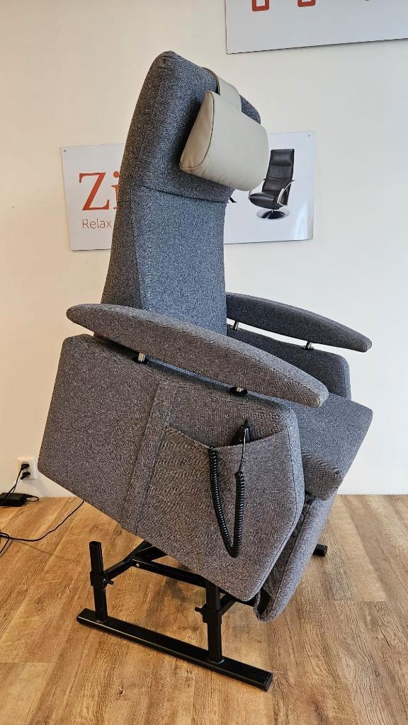 Fitform sta op fauteuil bij Zitgemak joure, Huis en Inrichting, Fauteuils, Zo goed als nieuw, Stof, 75 tot 100 cm, Ophalen of Verzenden
